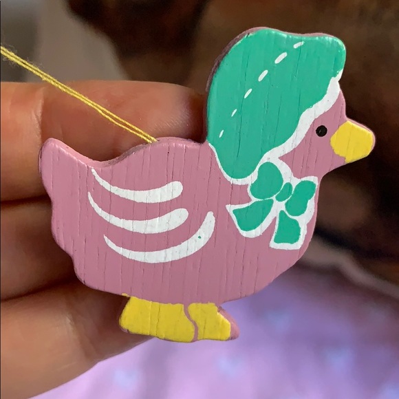 1.5” duck wearing bonet Easter tree ornament Vtg - Picture 7 of 8